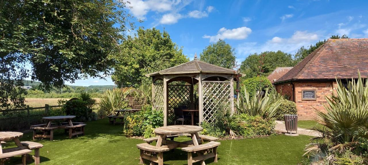Meadow Farm Redditch By Marstons Inns Εξωτερικό φωτογραφία