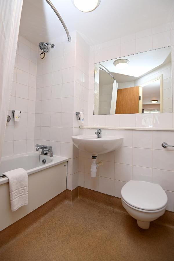 Meadow Farm Redditch By Marstons Inns Εξωτερικό φωτογραφία